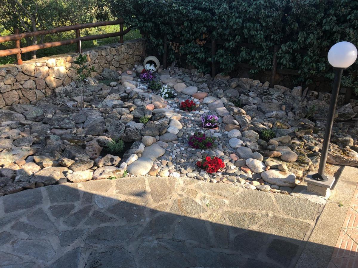 Villa Peonia Budoni Eksteriør bilde